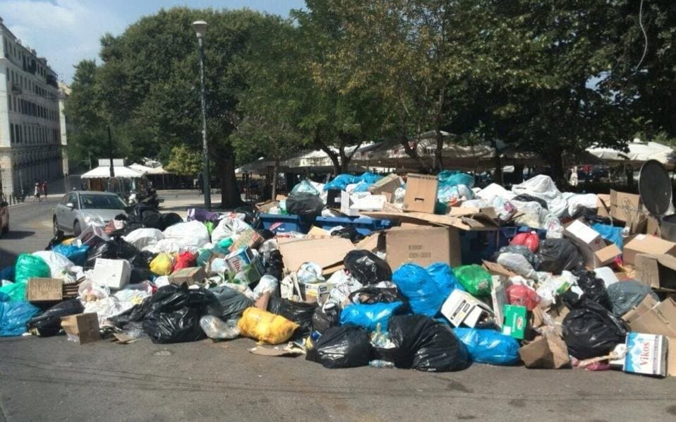 Waste piles up on Greek streets