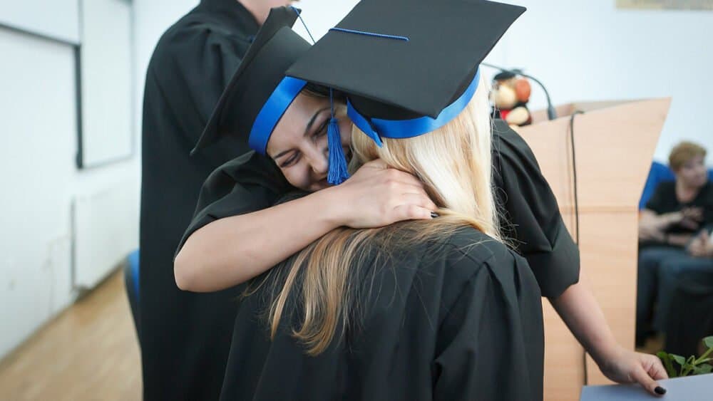 Doing An Arts Degree: Pros and Cons