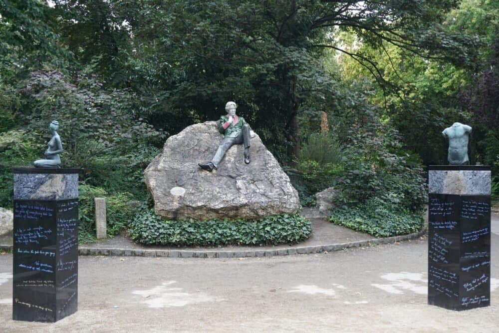 Dublin Sculpture Series: Oscar Wilde Memorial Sculpture