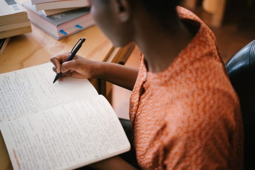 Successful writers that were migrants