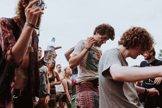 Hundreds of people injured at Spain music festival