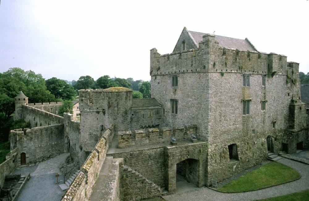 Ireland’s TOP 10 castles: Cahir Castle
