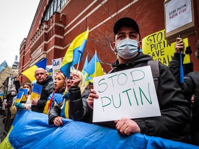 English a ‘challenge’ for many Ukrainians seeking work